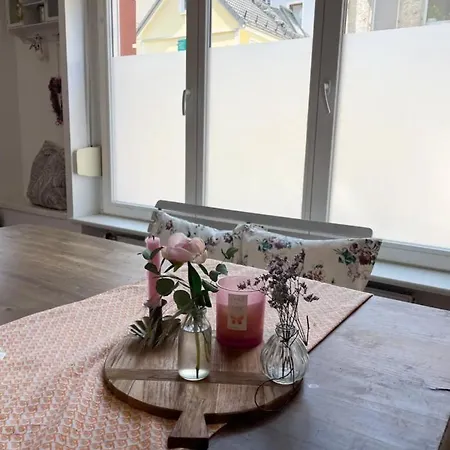 شقة Helle, Zentrale Altbauwohnung Mit Balkon فرانكفورت